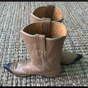 VINTAGE women’s Justin boots
